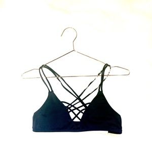 NWT Solid Strappy Black Bikini Top